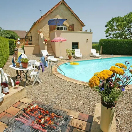Holiday home Hugan Avec Piscine Privee Proche Sarlat