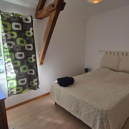Holiday home Hugan Avec Piscine Privee Proche Sarlat