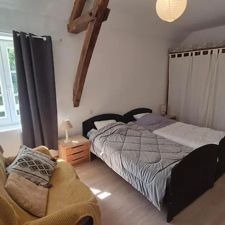 Hugan Avec Piscine Privee Proche Sarlat Holiday home *