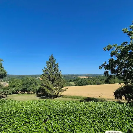 Hugan Avec Piscine Privee Proche Sarlat Holiday home